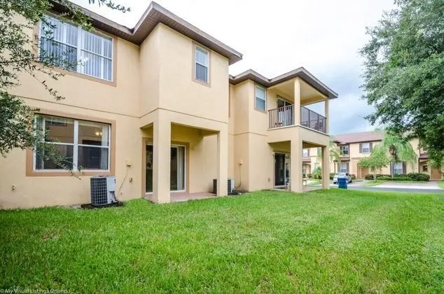 Ev (734LAM Regal Palms Town Home)