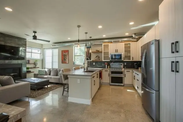 Ev, Birden Çok Yatak, Veranda, Bahçe Manzaralı (750 Jerome St. (Unit 1)*)