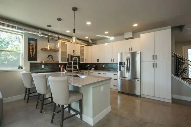 Ev, Birden Çok Yatak, Veranda, Bahçe Manzaralı (750 Jerome St. (Unit 1)*)