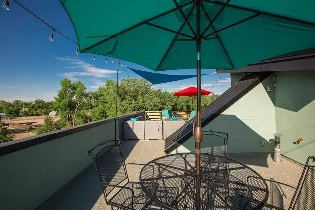 Ev, Birden Çok Yatak, Veranda, Bahçe Manzaralı (750 Jerome St. (Unit 1)*)