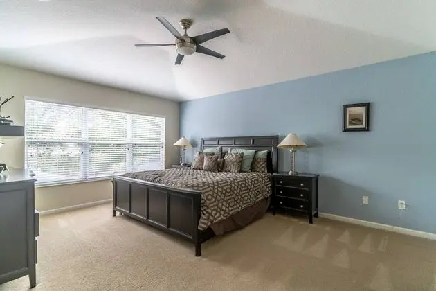 Ev (7755 Windsor Hills)