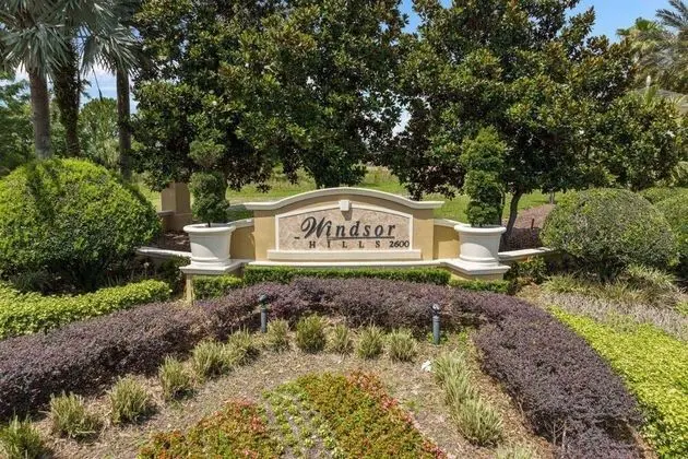 Ev (7755 Windsor Hills)