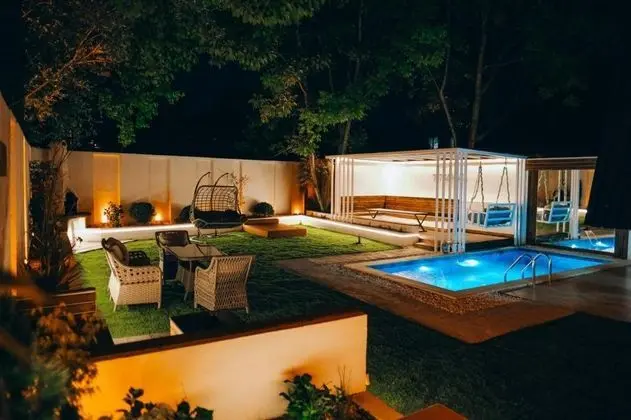 Deluxe Bungalow 3+1, Havuz veya Bahçe Manzaralı, Isıtmalı Özel Havuzlu