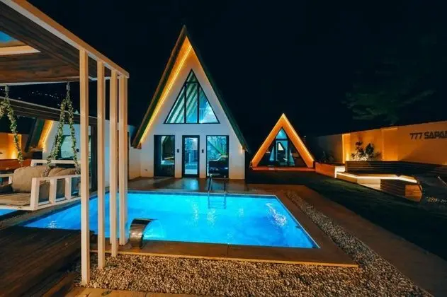 Deluxe Bungalow 3+1, Havuz veya Bahçe Manzaralı, Isıtmalı Özel Havuzlu