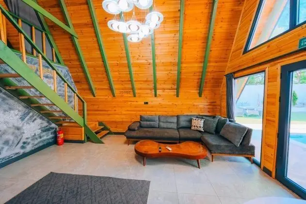 Deluxe Bungalow 3+1, Havuz veya Bahçe Manzaralı, Isıtmalı Özel Havuzlu