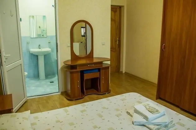 Standard Tek Büyük Yataklı Oda