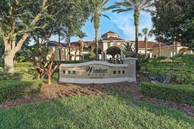 Ev (7812 Windsor Hills)