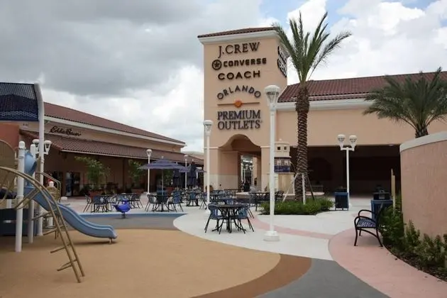 Ev (7812 Windsor Hills)