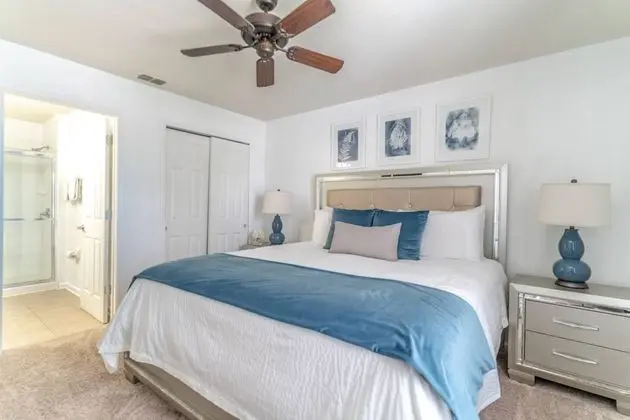 Ev (7812 Windsor Hills)