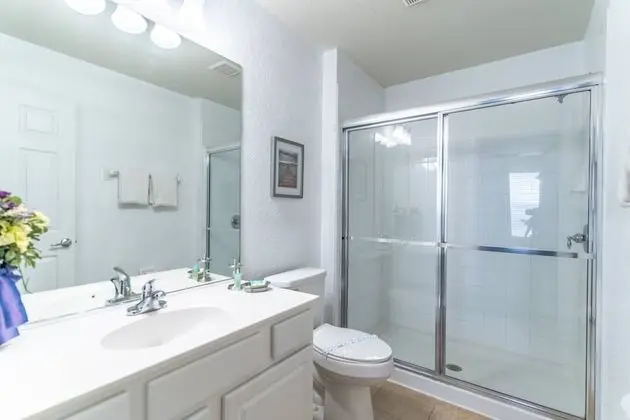 Ev (7812 Windsor Hills)