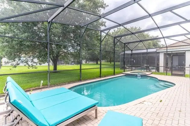 Ev (7812 Windsor Hills)