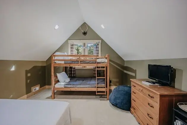 Family Ev (3 Bedrooms)