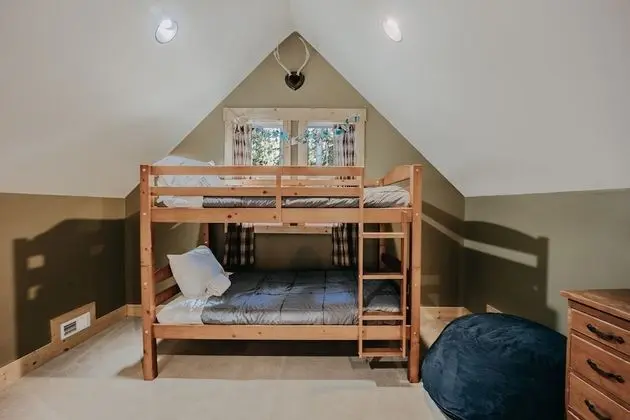 Family Ev (3 Bedrooms)