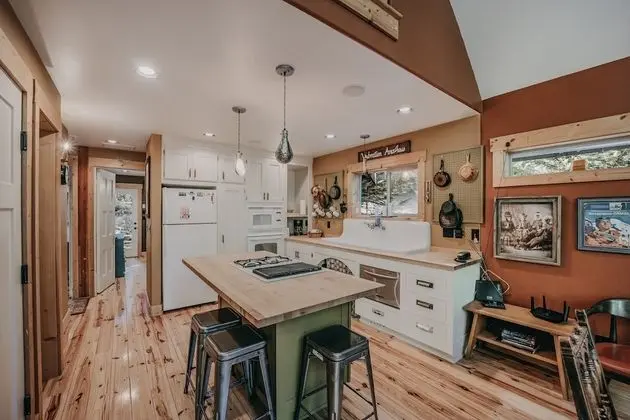 Family Ev (3 Bedrooms)