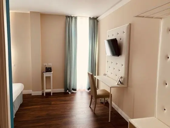 Comfort Tek Büyük veya İki Ayrı Yataklı Oda