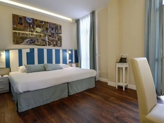 Comfort Tek Büyük veya İki Ayrı Yataklı Oda