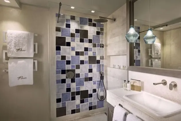 Oda, 1 En Büyük (King) Boy Yatak, Havuz Manzaralı