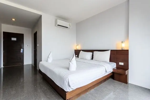 Deluxe Tek Büyük Yataklı Oda