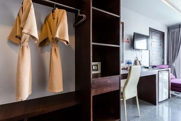 Deluxe Tek Büyük Yataklı Oda