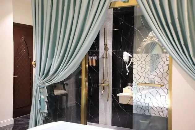 Deluxe Tek Büyük Yataklı Oda, 1 Büyük (Queen) Boy Yatak, Küvet