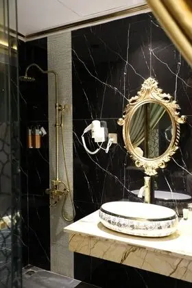 Deluxe Tek Büyük Yataklı Oda, 1 Büyük (Queen) Boy Yatak, Küvet