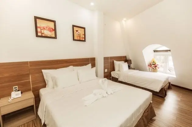 Deluxe Üç Kişilik Oda