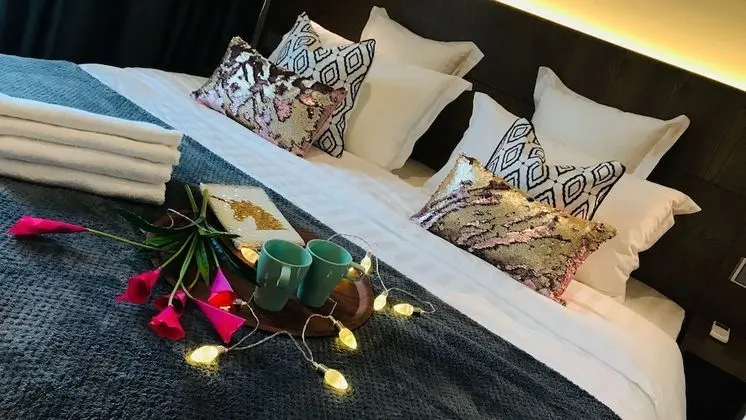 2-Bedroom Premier Suite (High Zone)