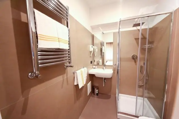 Deluxe Tek Büyük veya İki Ayrı Yataklı Oda