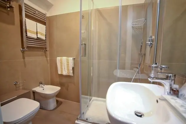 Deluxe Tek Büyük veya İki Ayrı Yataklı Oda, Balkon