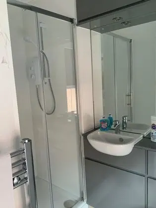 Standard Apart Daire, Banyolu/Duşlu