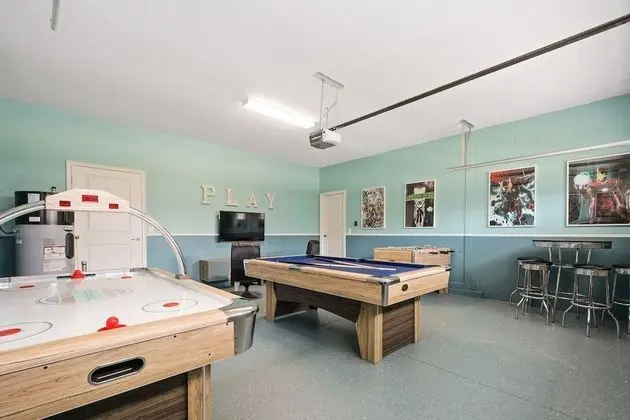 Villa (Ultimate 8 Bed 5 Bath Champions Gate )