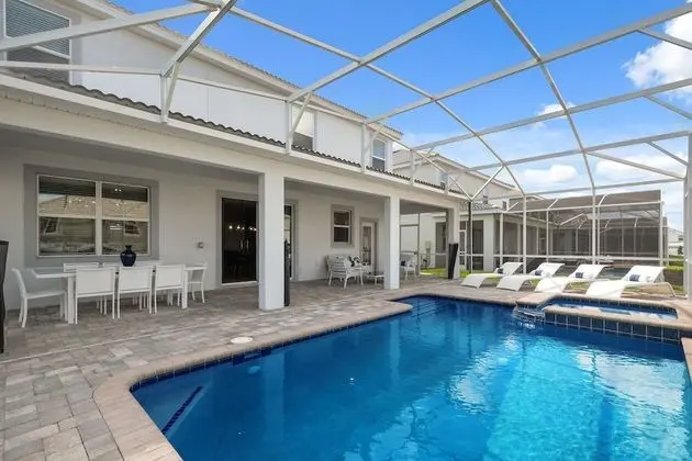 Villa (Ultimate 8 Bed 5 Bath Champions Gate )