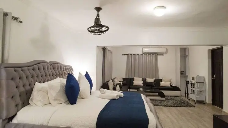 Apart Daire, Birden Çok Yatak Odası, Sigara İçilebilir, Balkon