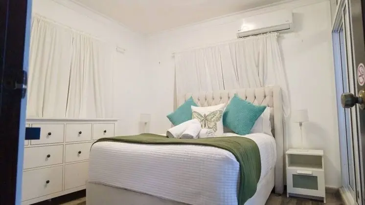 Apart Daire, Birden Çok Yatak Odası, Sigara İçilebilir, Balkon