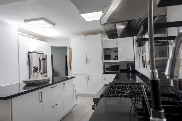 Apart Daire, Birden Çok Yatak Odası, Sigara İçilebilir, Balkon