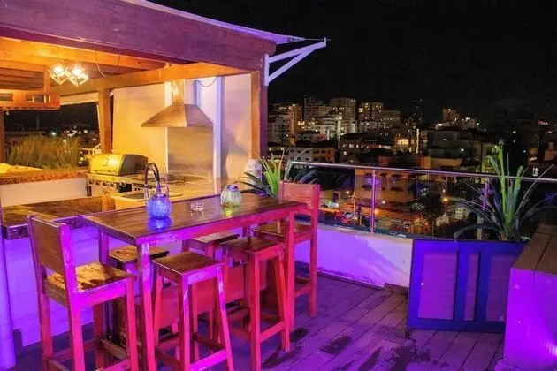 Apart Daire, Birden Çok Yatak Odası, Sigara İçilebilir, Balkon