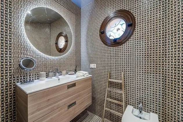 Tek Büyük Yataklı Oda, Teras (The Suite)