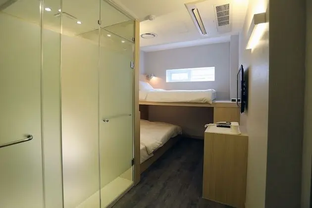 Semi-Duplex Twin
