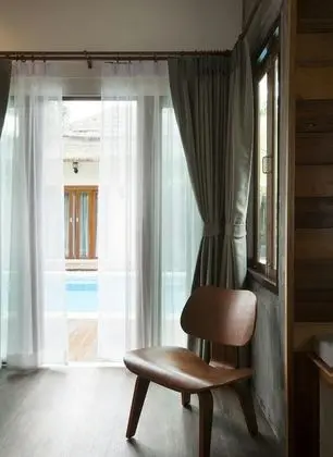 Deluxe Room Pool View