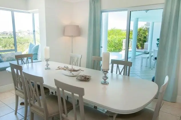Deluxe Villa, 4 Yatak Odası, Sigara İçilmez, Okyanus Manzaralı