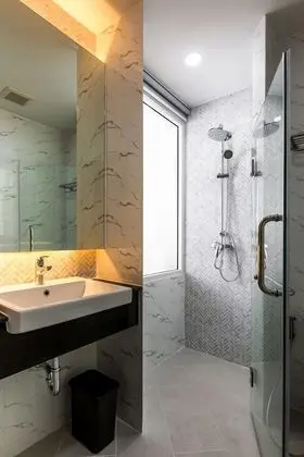 Deluxe Suite Twin