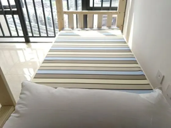 Ortak Ranzalı Oda, Sadece kadınlar için