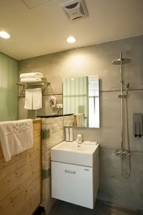 Design Tek Büyük Yataklı Oda, 1 Büyük (Queen) Boy Yatak, Sigara İçilmez