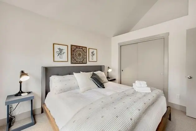 Ev, Birden Çok Yatak, Veranda, Bahçe Manzaralı (827 Heschel St. (Unit C))