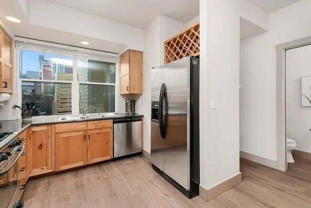 Ev, Birden Çok Yatak, Veranda, Bahçe Manzaralı (827 Heschel St. (Unit C))