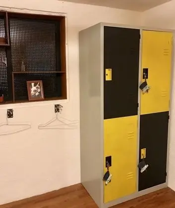 Ortak Ranzalı Oda, Sadece kadınlar için, Ortak Banyo