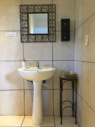 Economy Oda, 1 Yatak Odası (Compact Suite)