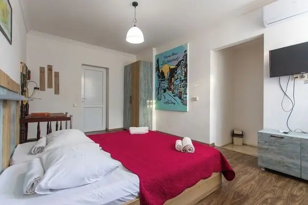 Comfort Tek Büyük veya İki Ayrı Yataklı Oda