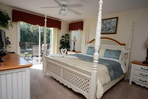 Ev (86340 2-Story Prestine 4-Bed Pool Hom)