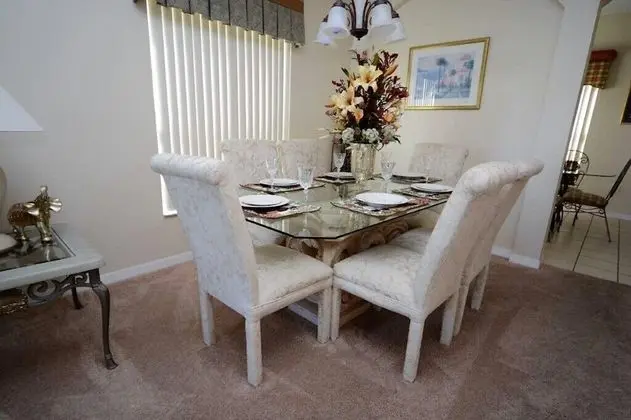 Ev (86340 2-Story Prestine 4-Bed Pool Hom)